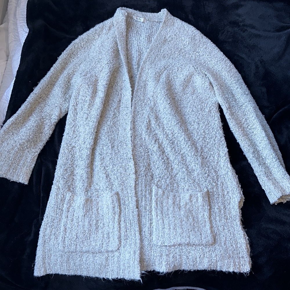 Grey cardigan